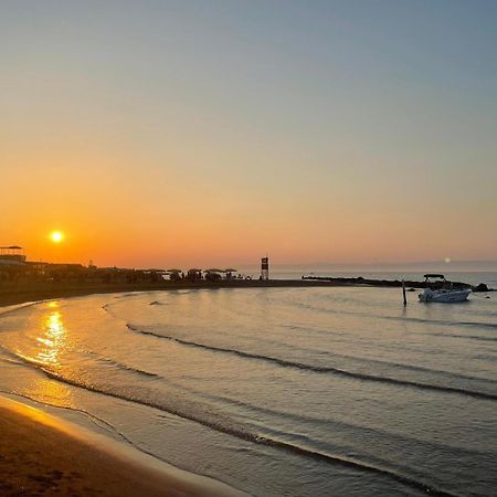 Villaggio Turistico La Baia Degli Angeli Маргерита-ди-Савойя Экстерьер фото