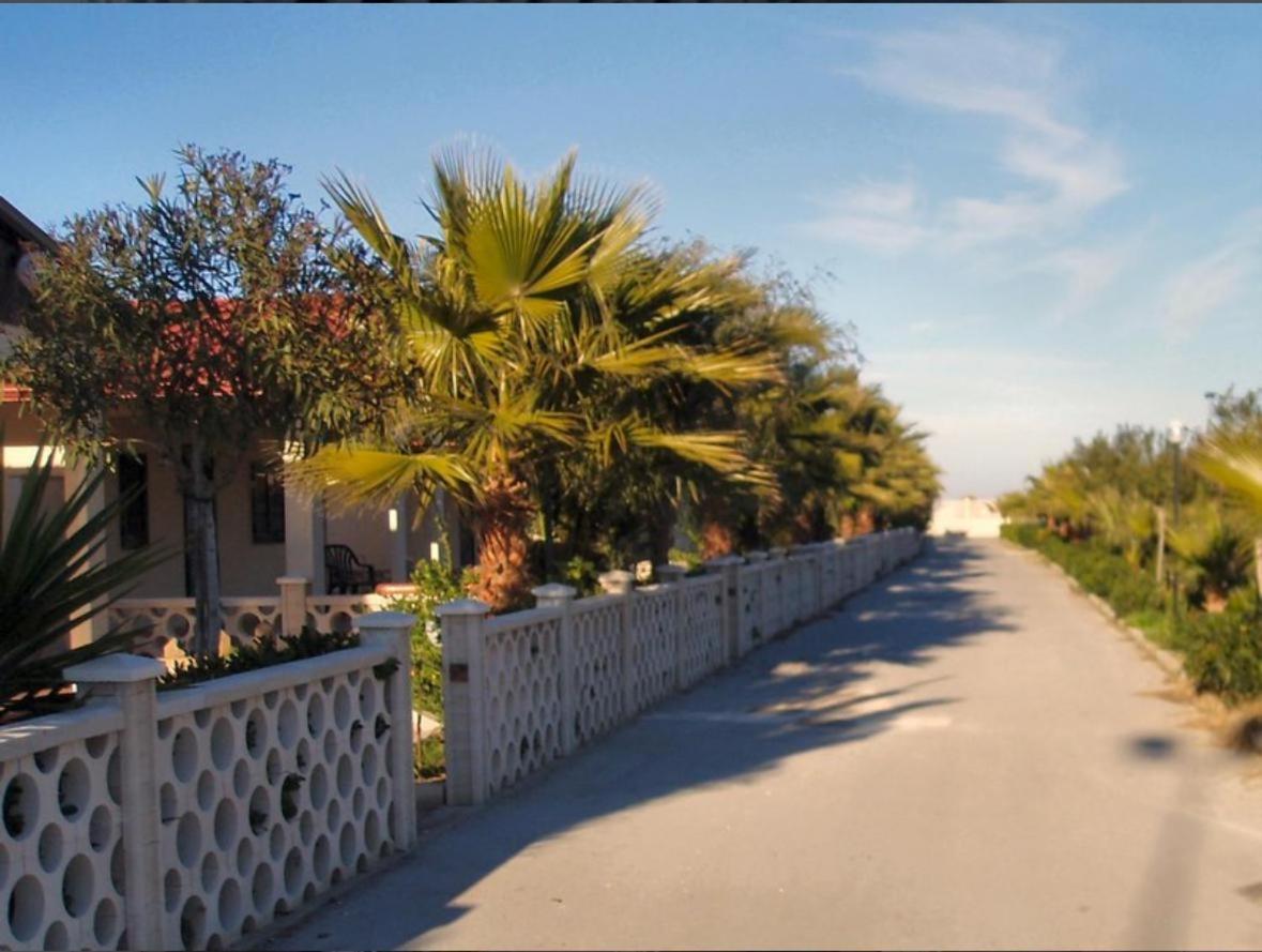 Villaggio Turistico La Baia Degli Angeli Маргерита-ди-Савойя Экстерьер фото